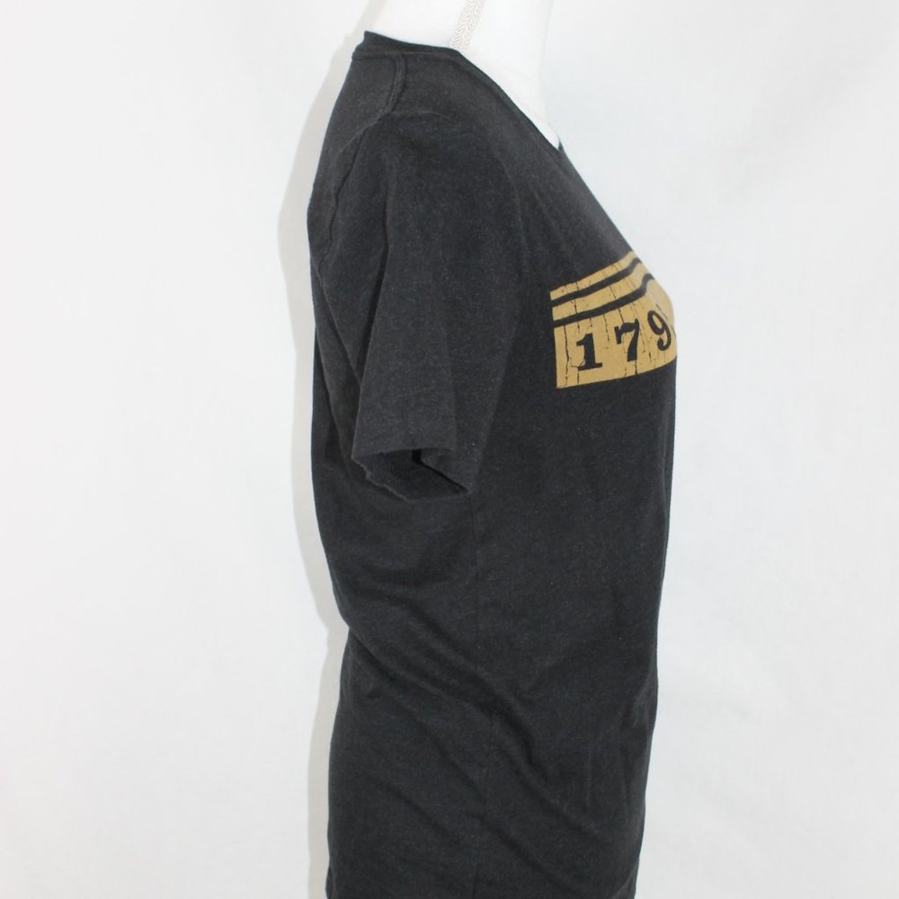 JIM BEAM 1795 Unisex T-Shirt Size Small Black with Gold Logo Jim Beam Black S/S - Picture 9 of 11